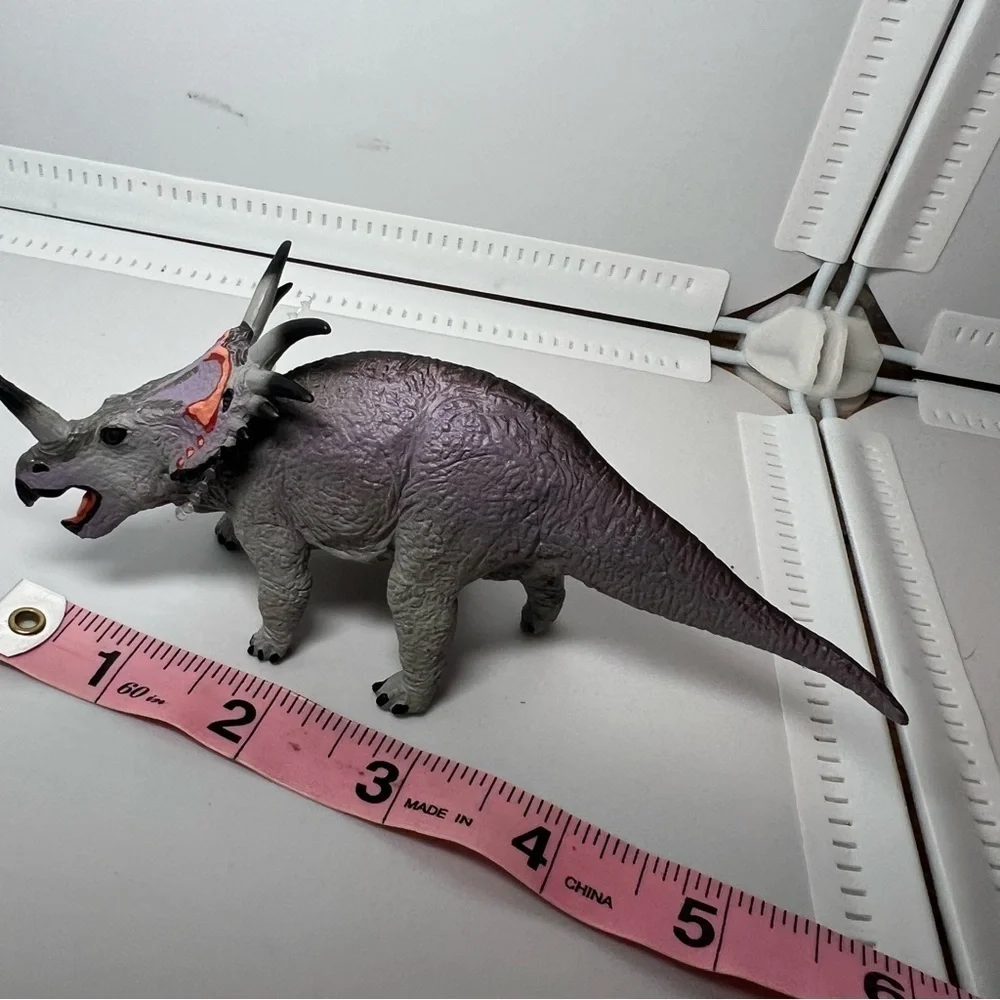 Carnegie Collection Safari Dinosaur "Styracosaurus" New - Picture 3 of 5